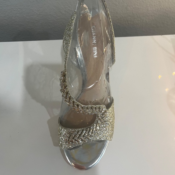 GIANNI BINI SZ 8.5 Silver and Gold with RHINE STONES - Picture 2 of 12